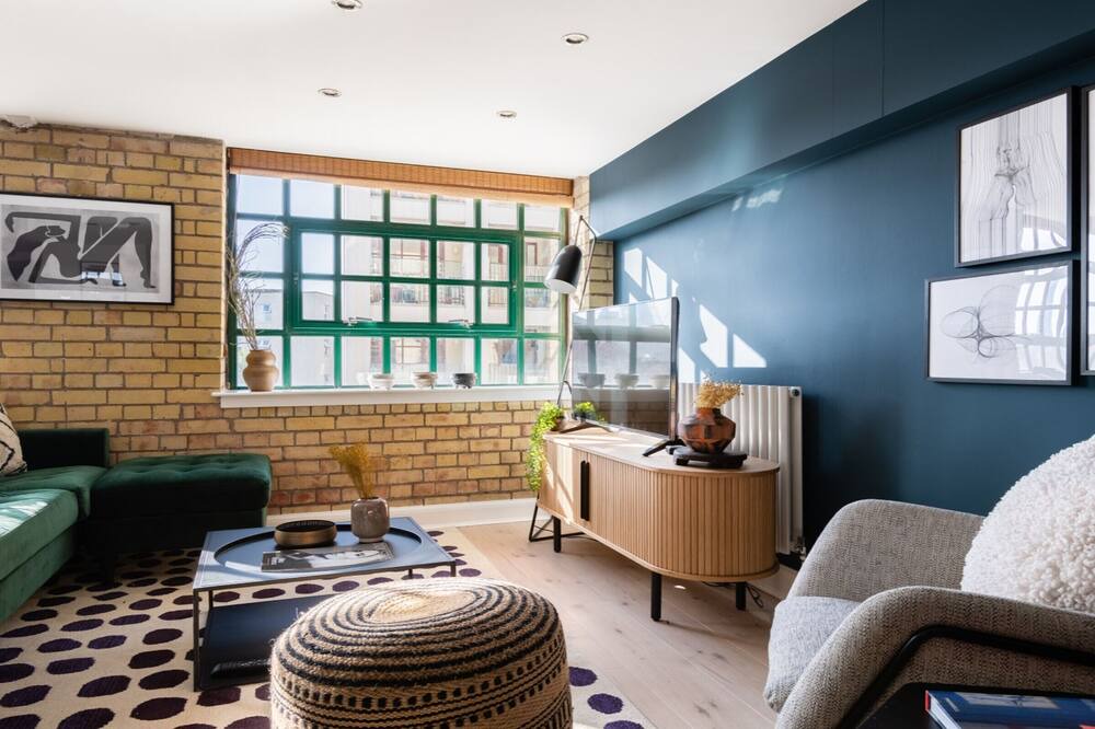 Photo of Others in Wapping