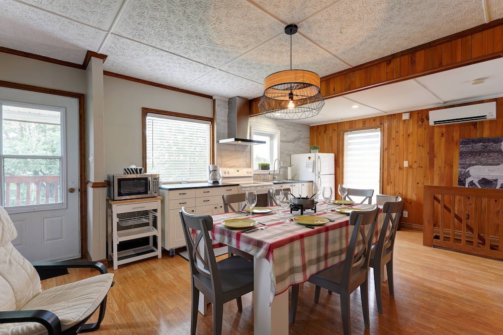 Photo of Kitchen in Sainte-Cecile-de-Whitton