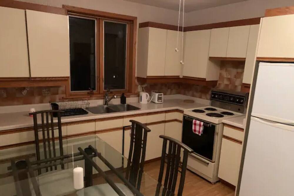 Photo of Kitchen in Highland Creek