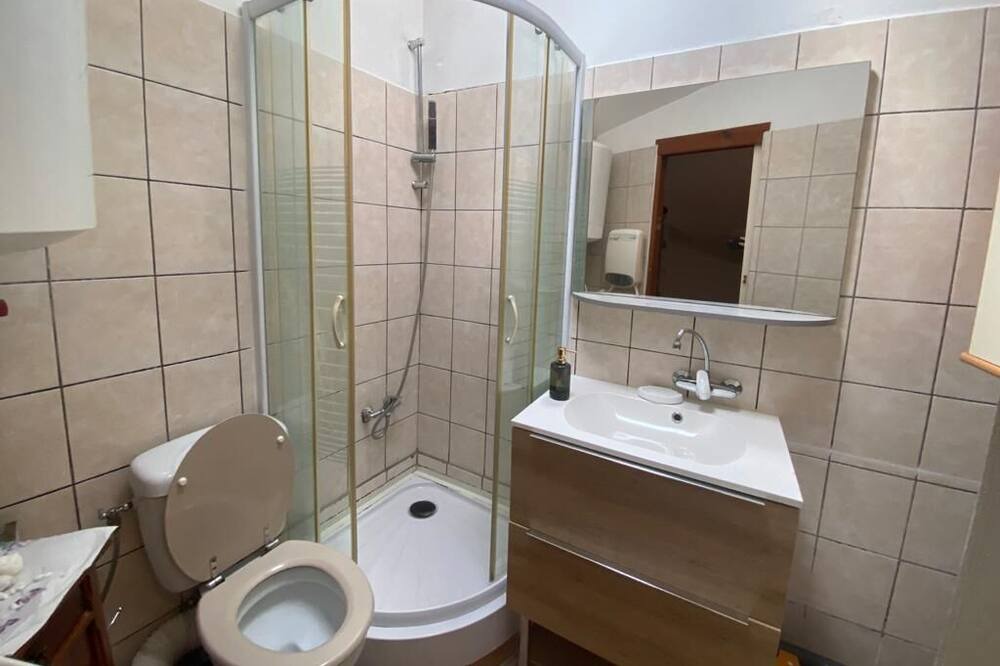 Photo of Bathroom in Tarbes