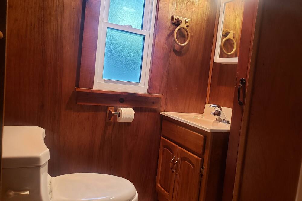 Photo of Bathroom in Wainfleet