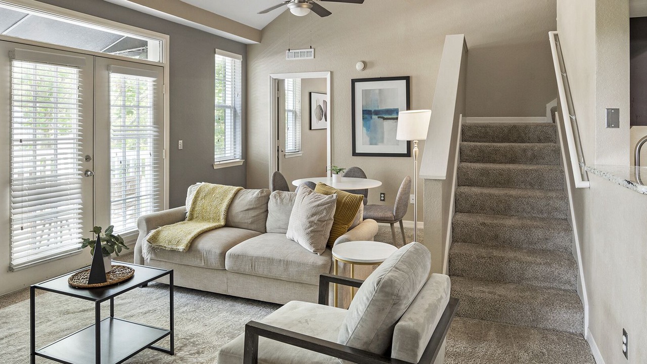 Photo of Livingroom in Baldwin Park