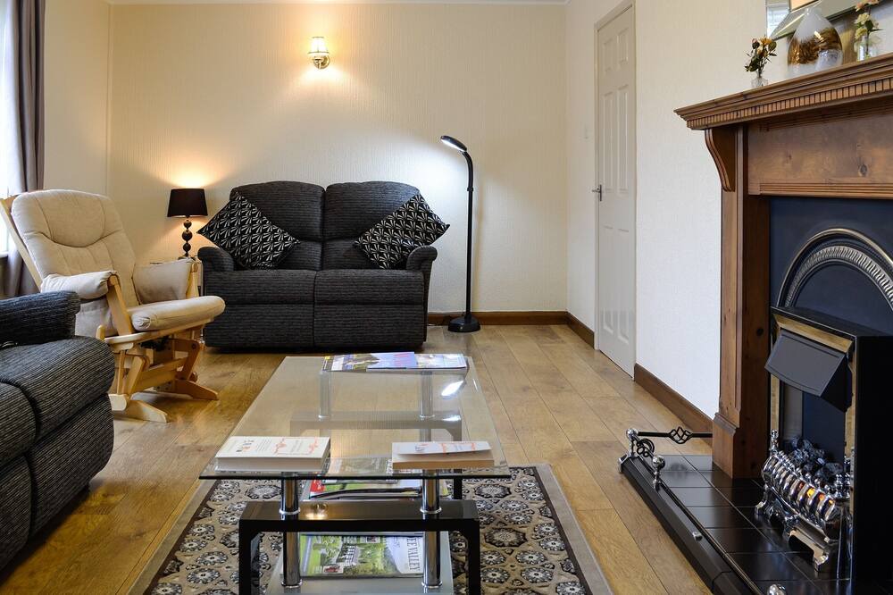 Photo of Others in Chirk