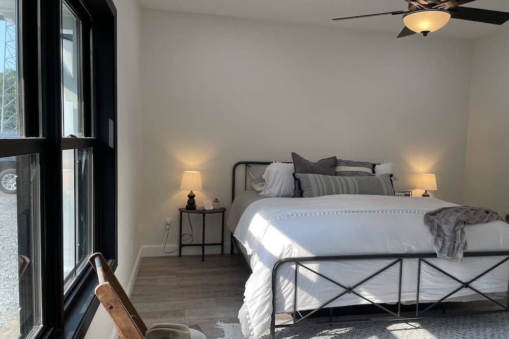 Photo of Bedroom in Ingraham