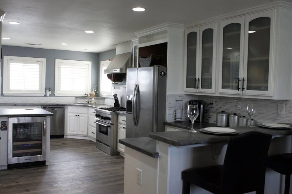 Photo of Kitchen in Discovery Bay