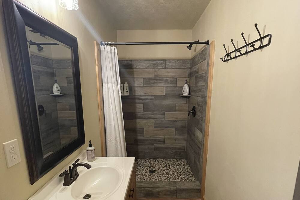 Photo of Bathroom in Riggins