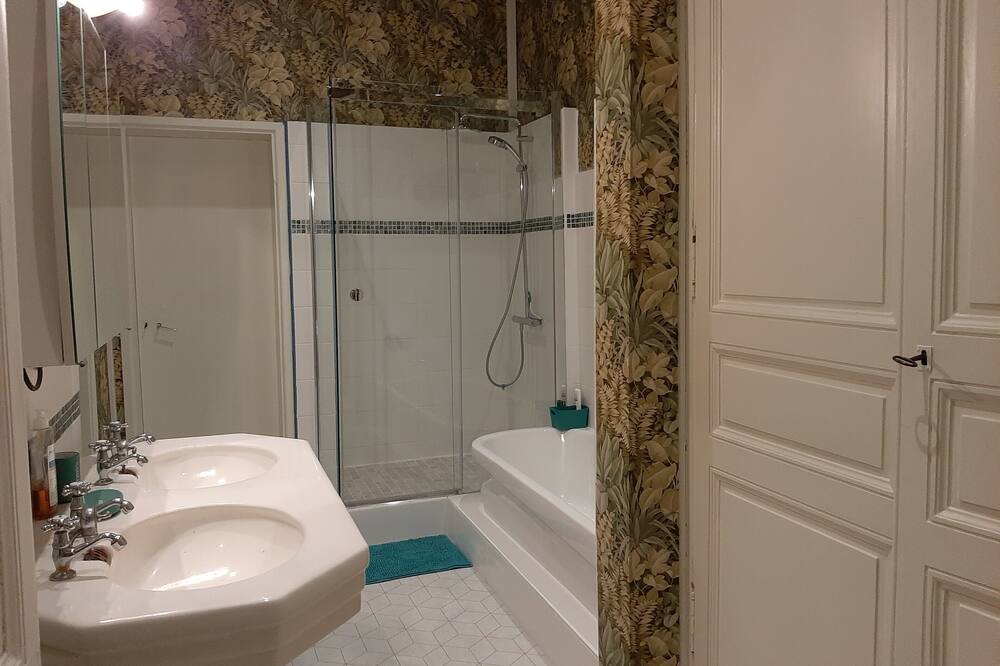 Photo of Bathroom in Old Town