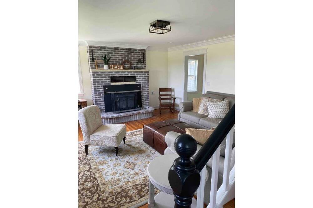 Photo of Livingroom in Ridgeway