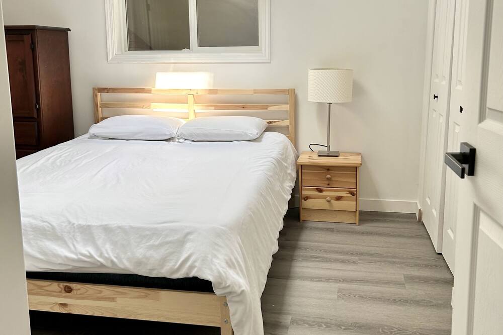 Photo of Bedroom in Traverse Bay