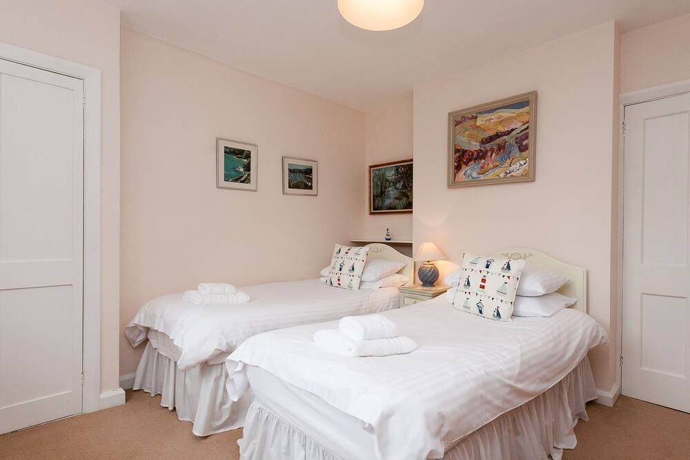 Photo of Bedroom in Salcombe