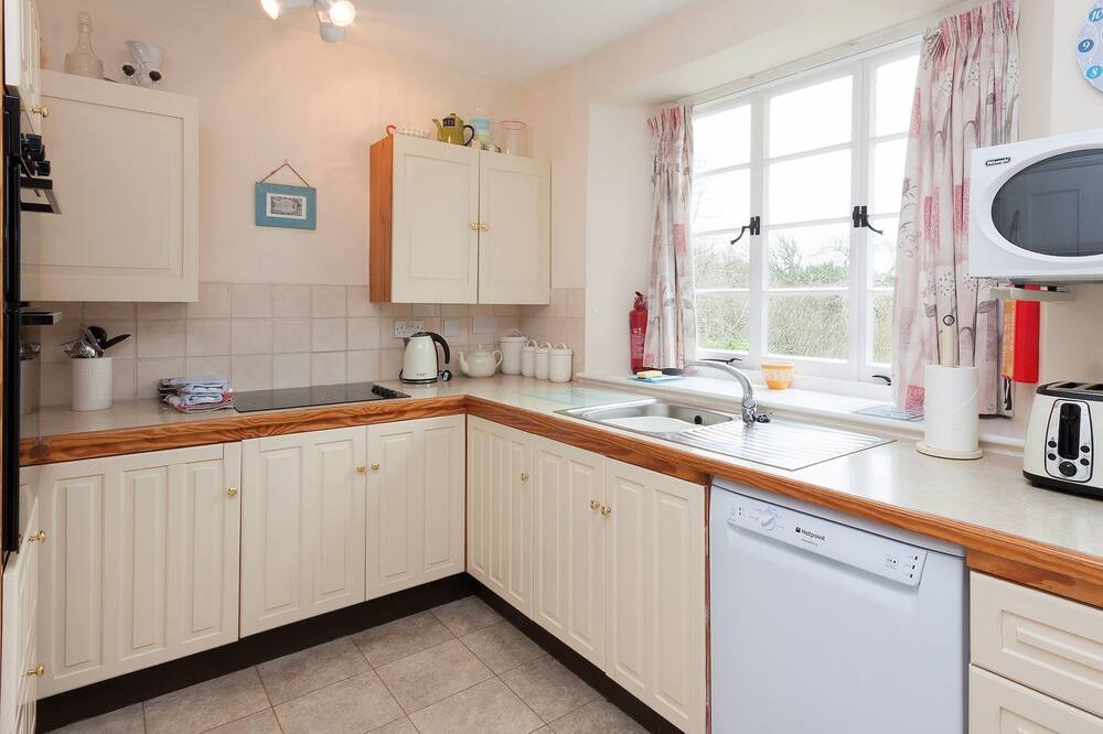 Photo of Kitchen in Salcombe