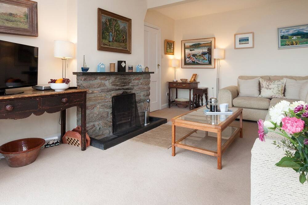 Photo of Livingroom in Salcombe