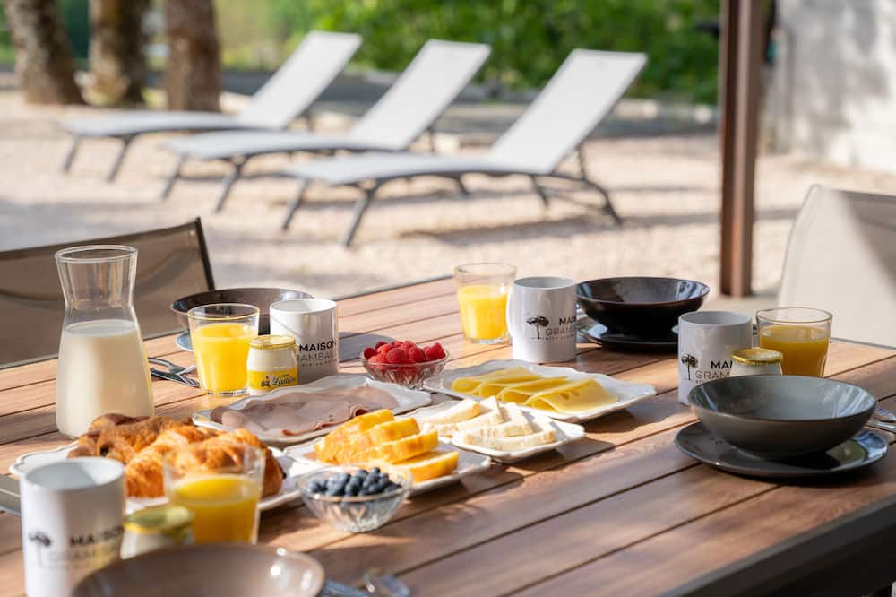 Photo of Others in Aragon