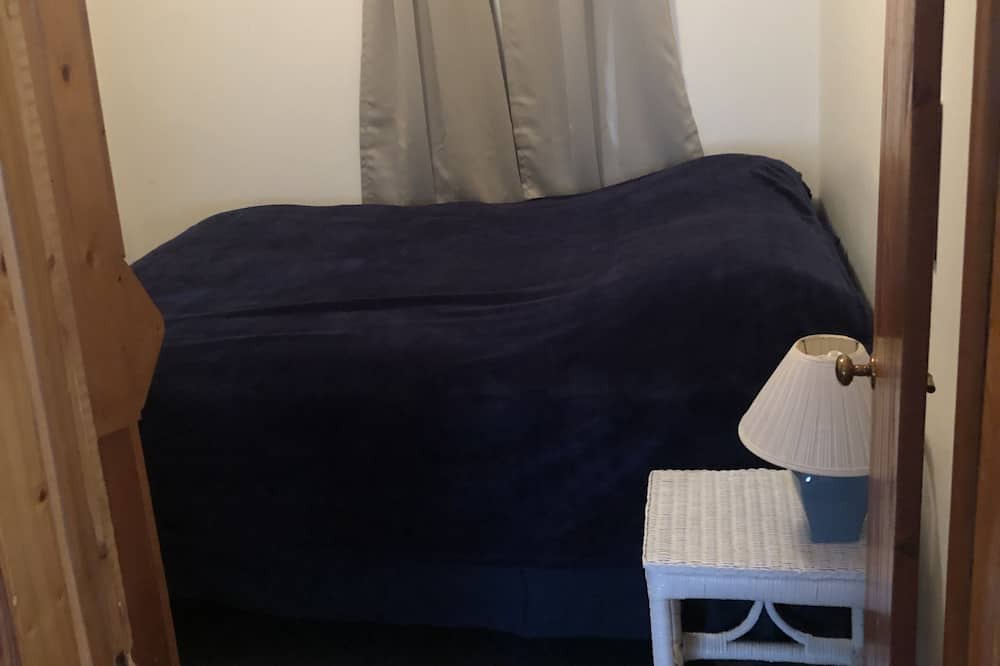 Photo of Bedroom in Lake View