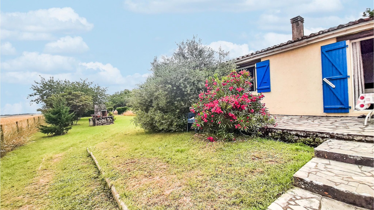 Photo of Outdoor in La Jonchere