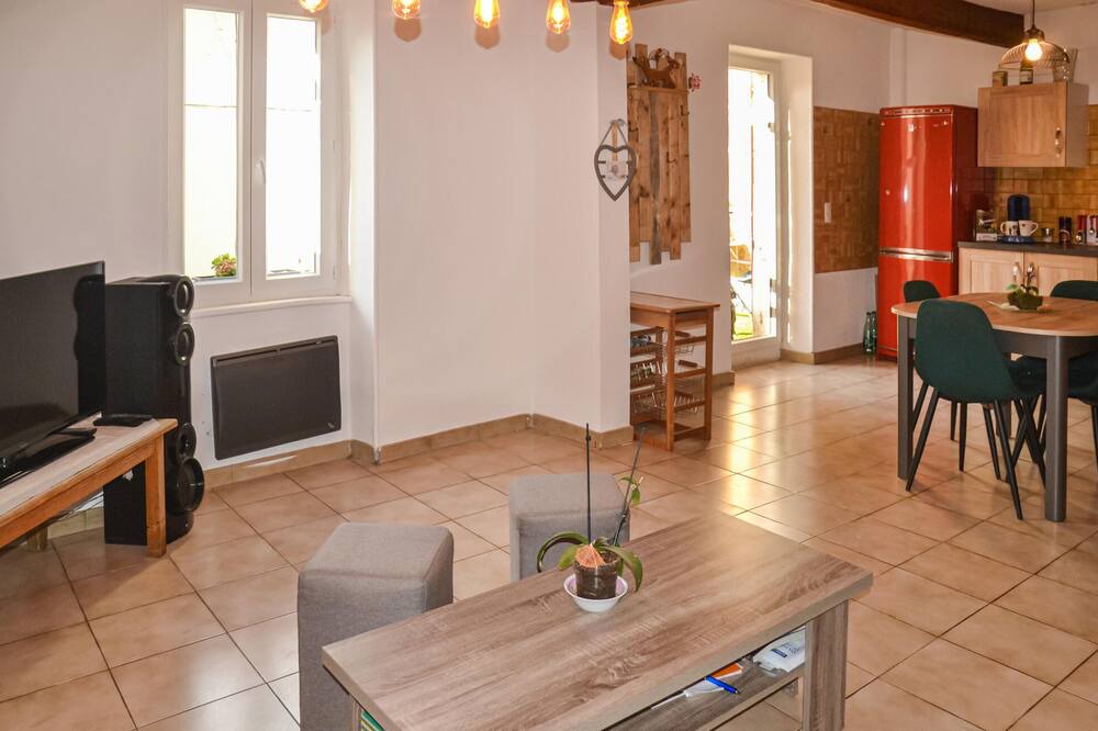 Photo of Bedroom in Saint-Chinian