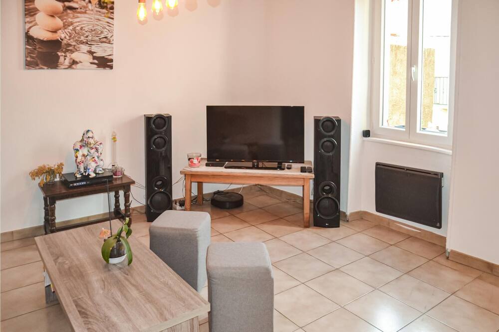 Photo of Bedroom in Saint-Chinian