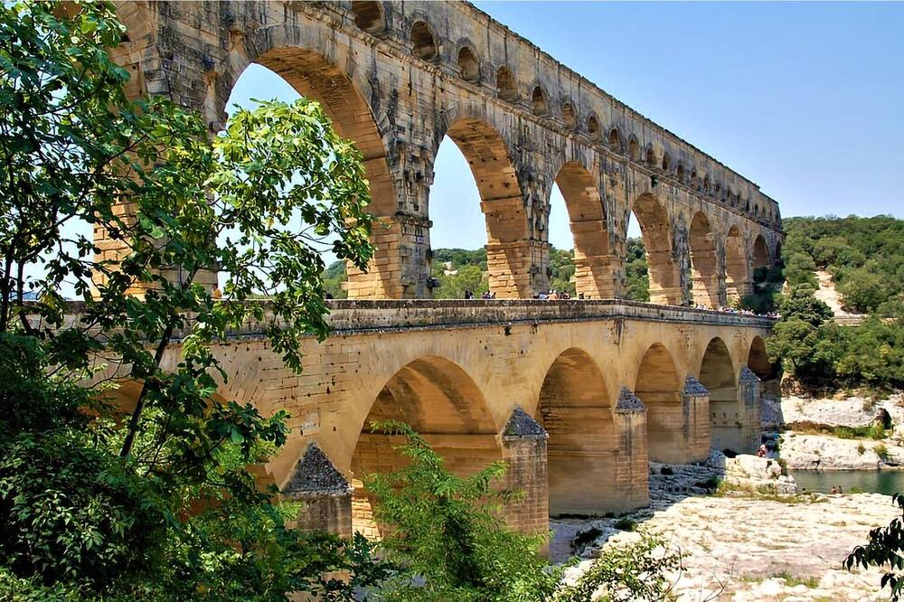 Photo of Others in Saint-Saturnin-les-Avignon