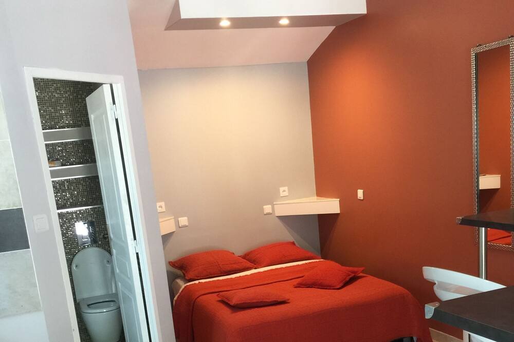 Photo of Bedroom in Nans-les-Pins