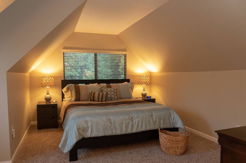Photo of Bedroom in Pollock Pines