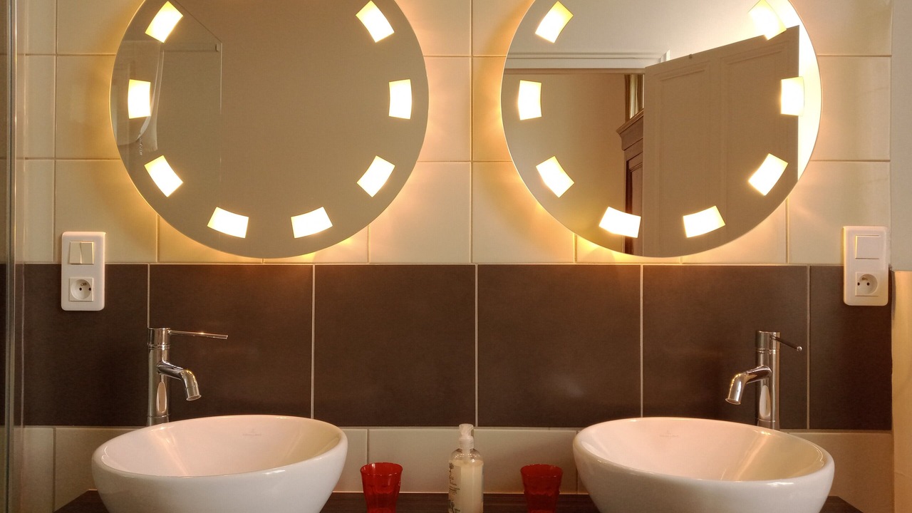 Photo of Bathroom in Beaulieu-sur-Layon