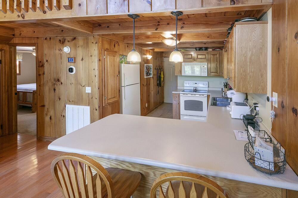 Photo of Kitchen in Flat Hollow Marina