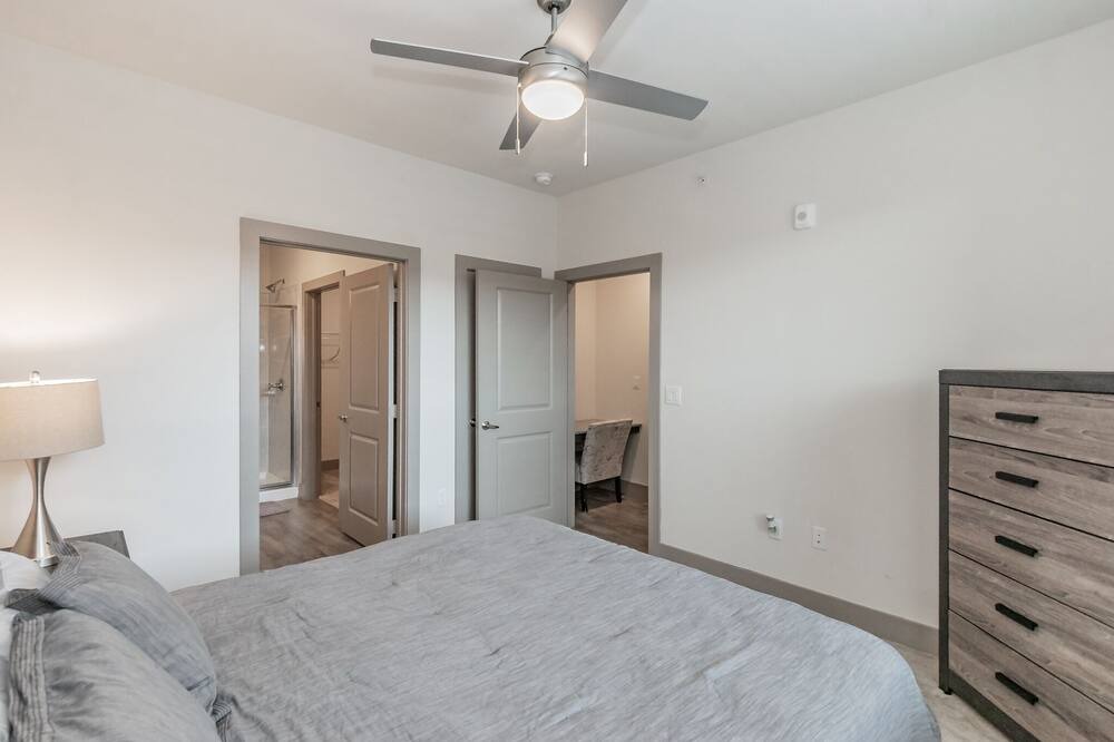 Photo of Bedroom in Lewisville