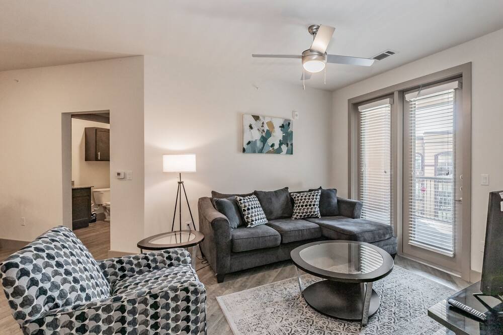 Photo of Livingroom in Lewisville