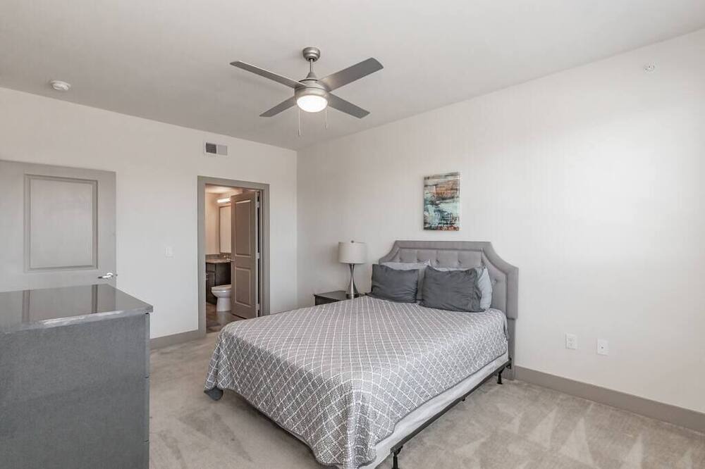 Photo of Bedroom in Lewisville