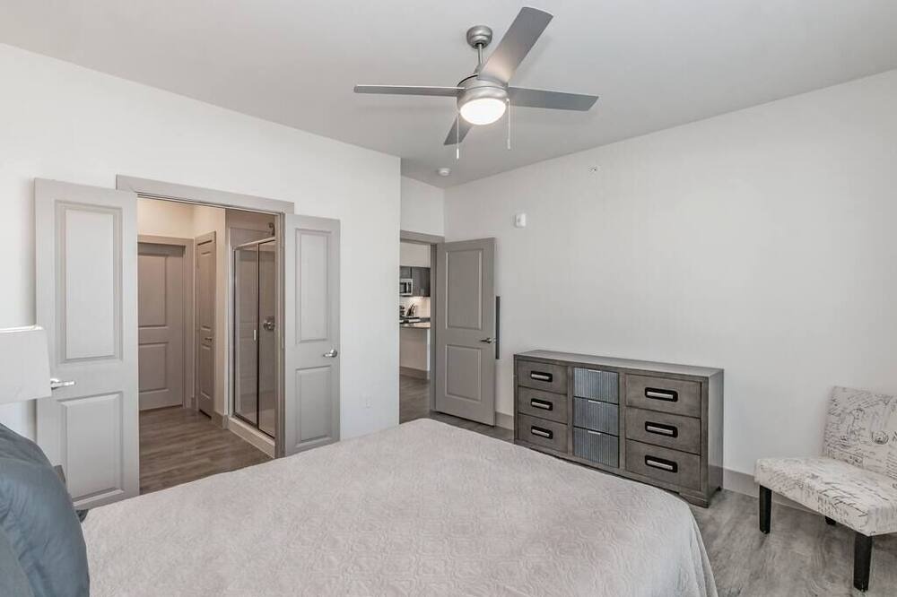 Photo of Bedroom in Lewisville