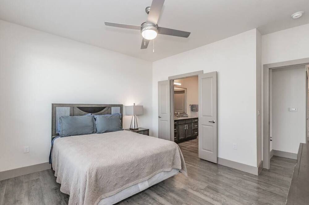 Photo of Bedroom in Lewisville