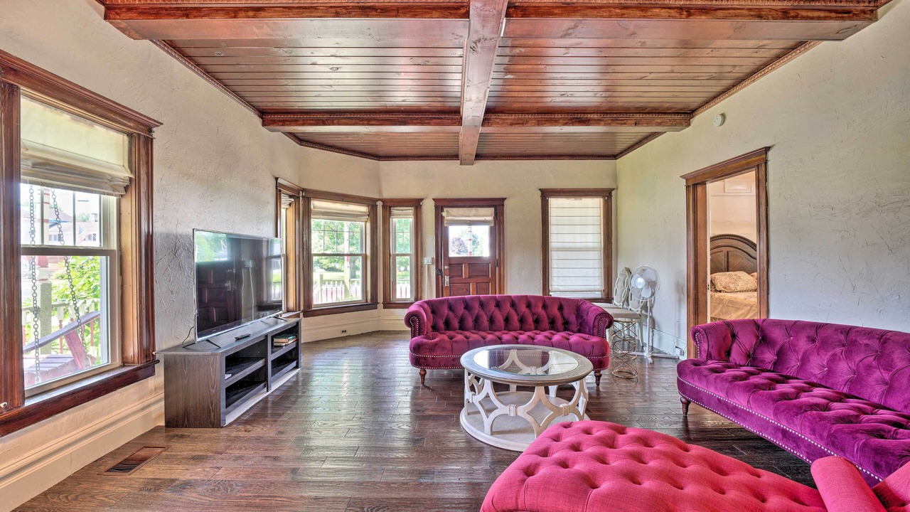 Photo of Livingroom in Gerry
