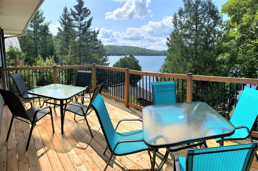 Photo of Patio Balcony in Sainte-Lucie-des-Laurentides
