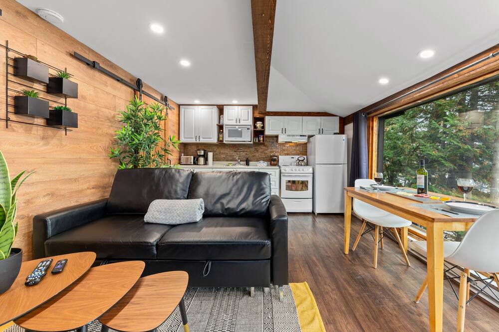 Photo of Livingroom in Sainte-Lucie-des-Laurentides