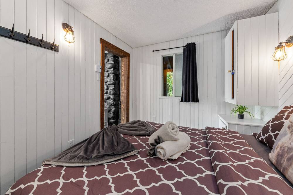 Photo of Bedroom in Sainte-Lucie-des-Laurentides