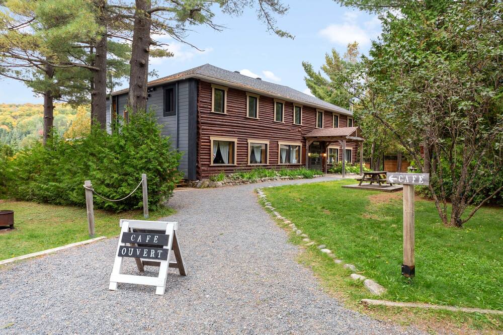 Photo of Outdoor in Sainte-Lucie-des-Laurentides
