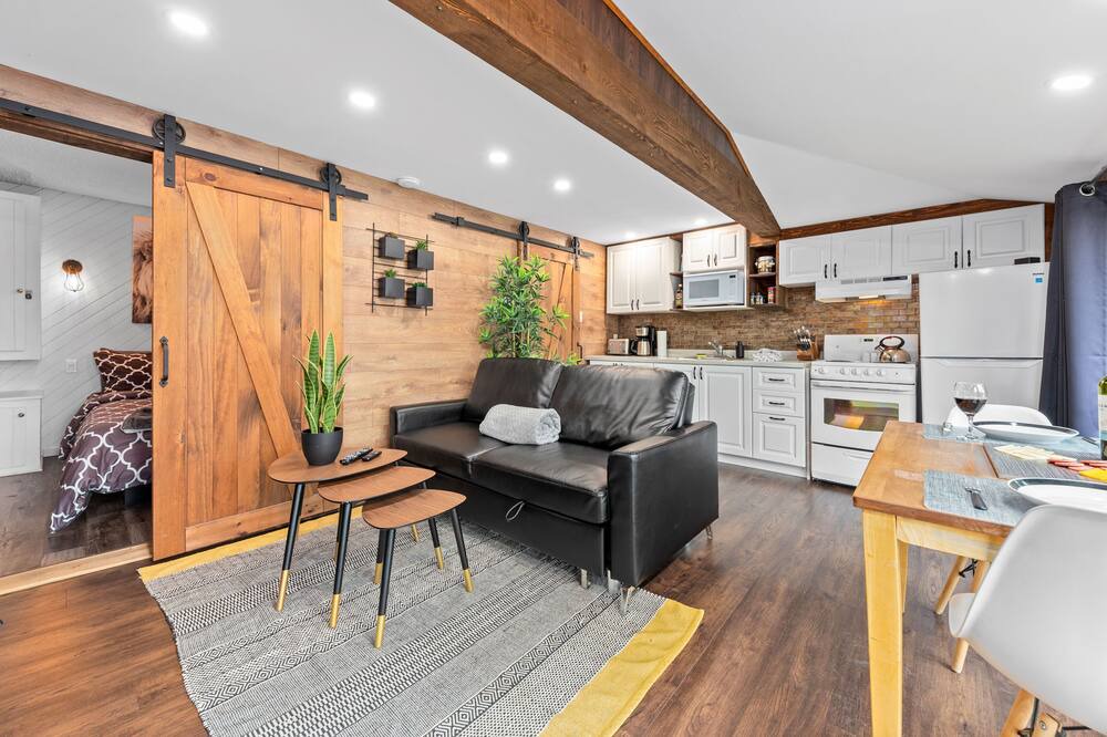 Photo of Livingroom in Sainte-Lucie-des-Laurentides