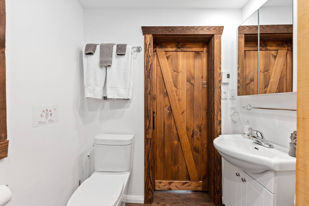 Photo of Bathroom in Sainte-Lucie-des-Laurentides