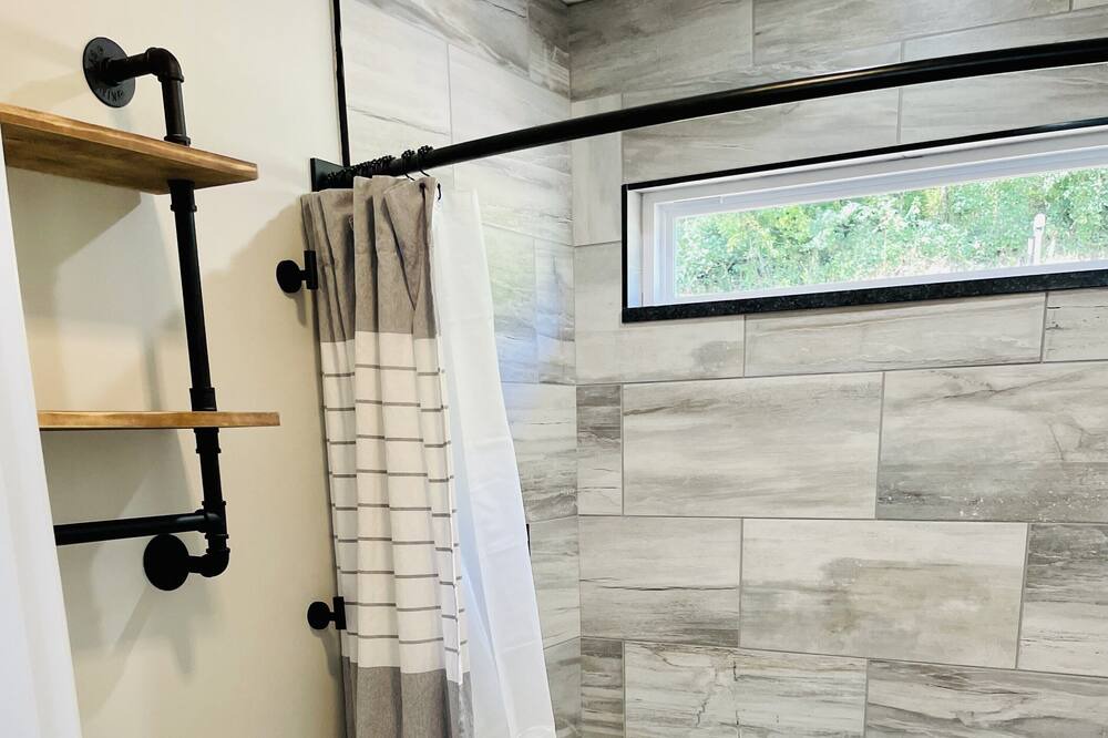 Photo of Bathroom in Nelsonville