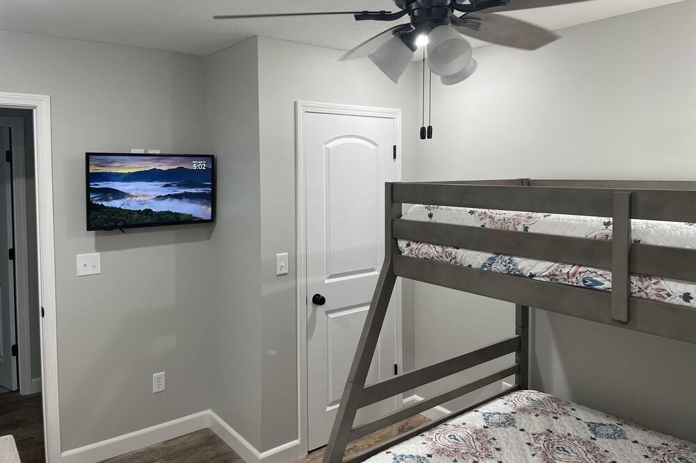 Photo of Others in Nelsonville