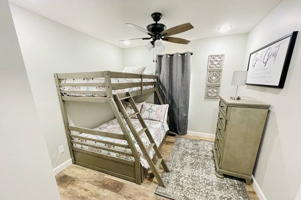 Photo of Others in Nelsonville