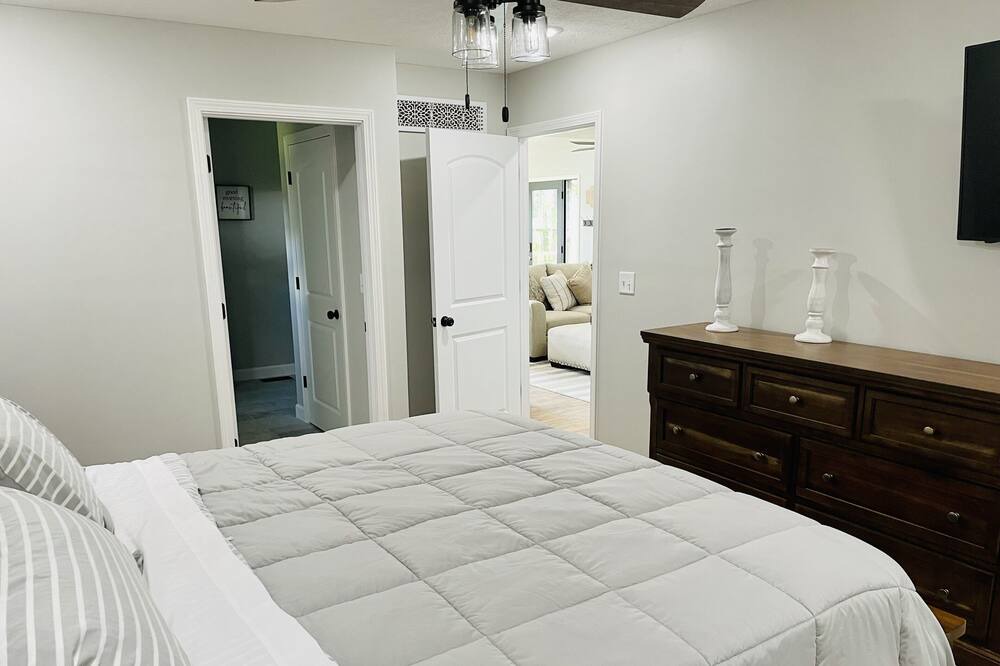 Photo of Others in Nelsonville