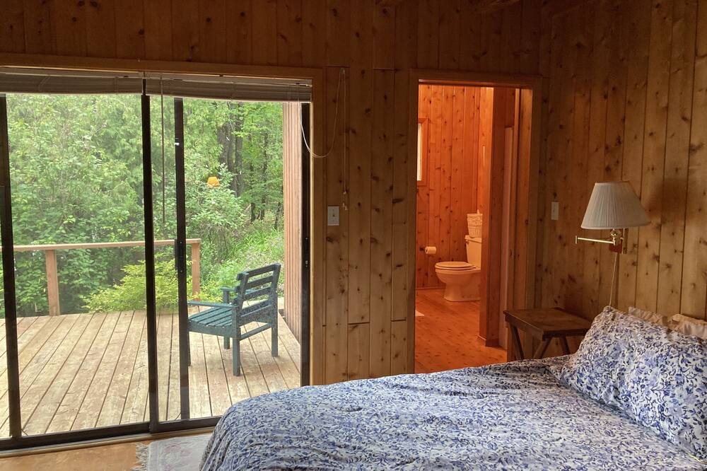 Photo of Bedroom in Manitoulin District