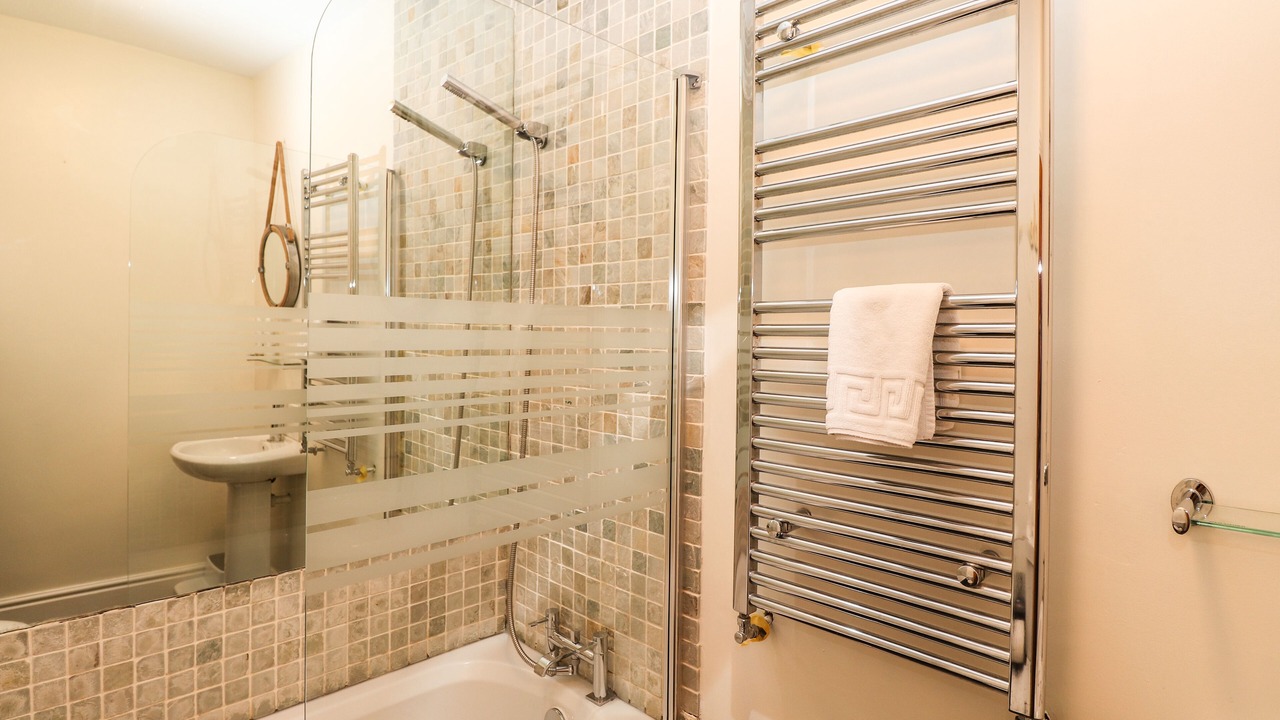 Photo of Bathroom in Waterhead