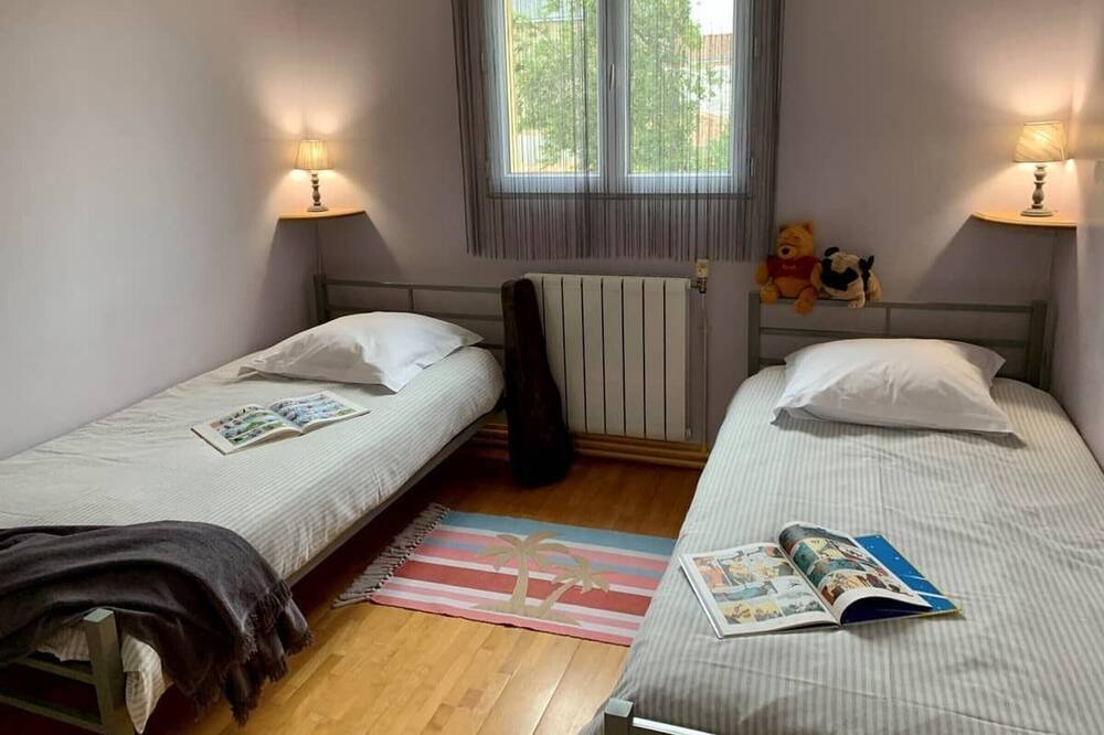 Photo of Bedroom in Lucon