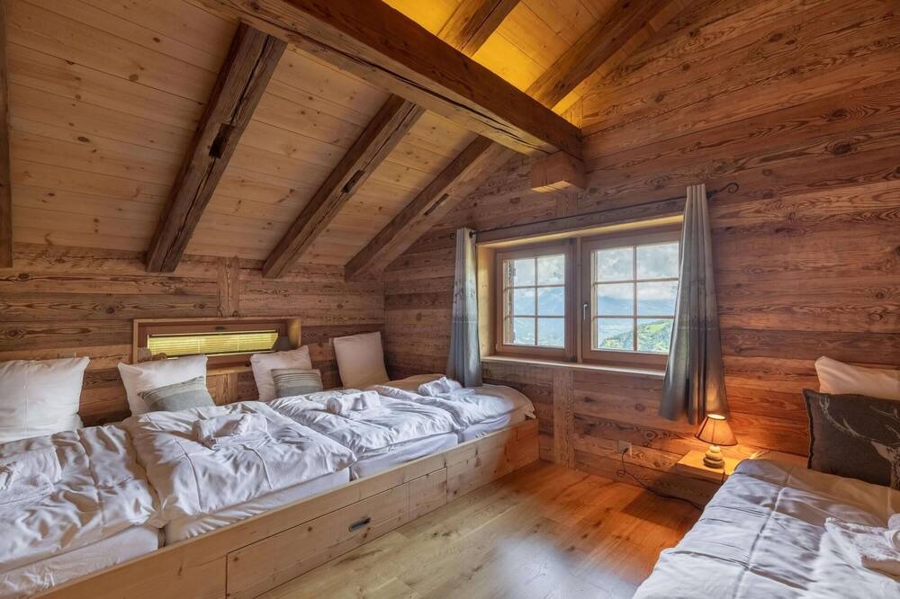 Photo of Bedroom in Mayens-de-Riddes
