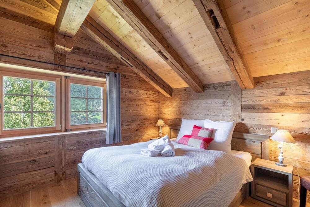 Photo of Bedroom in Mayens-de-Riddes