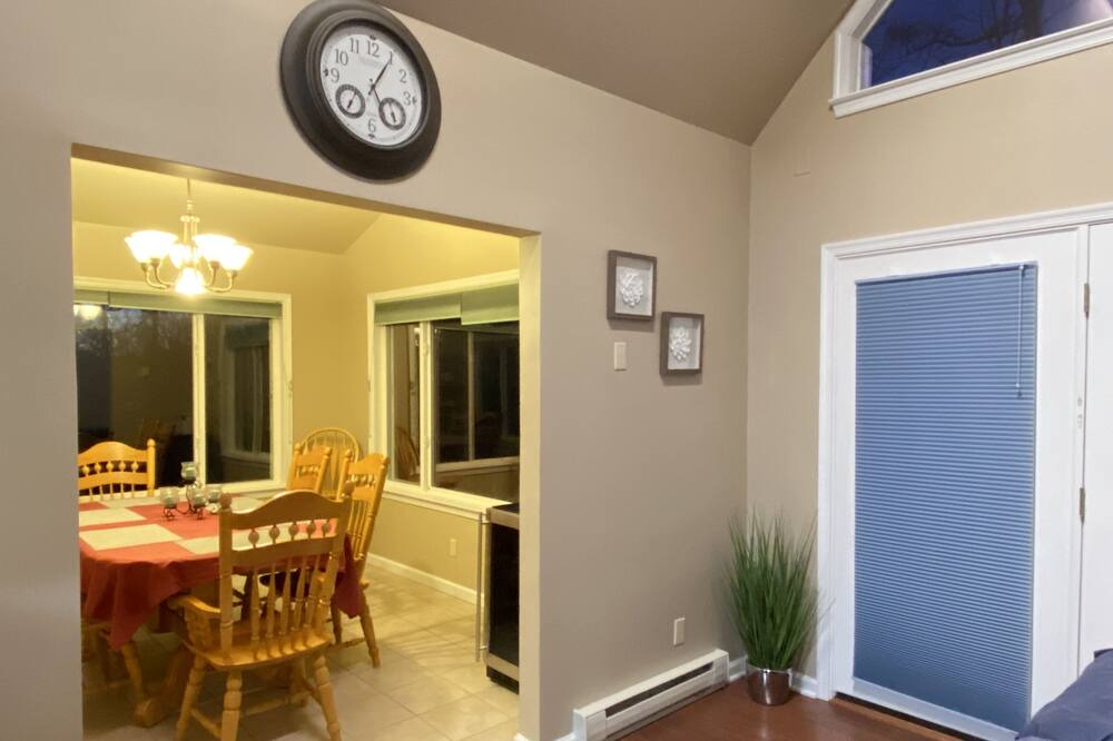 Photo of Bedroom in Rowland