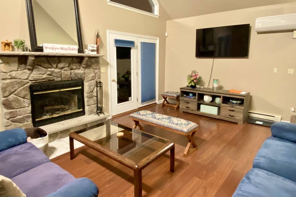 Photo of Livingroom in Rowland