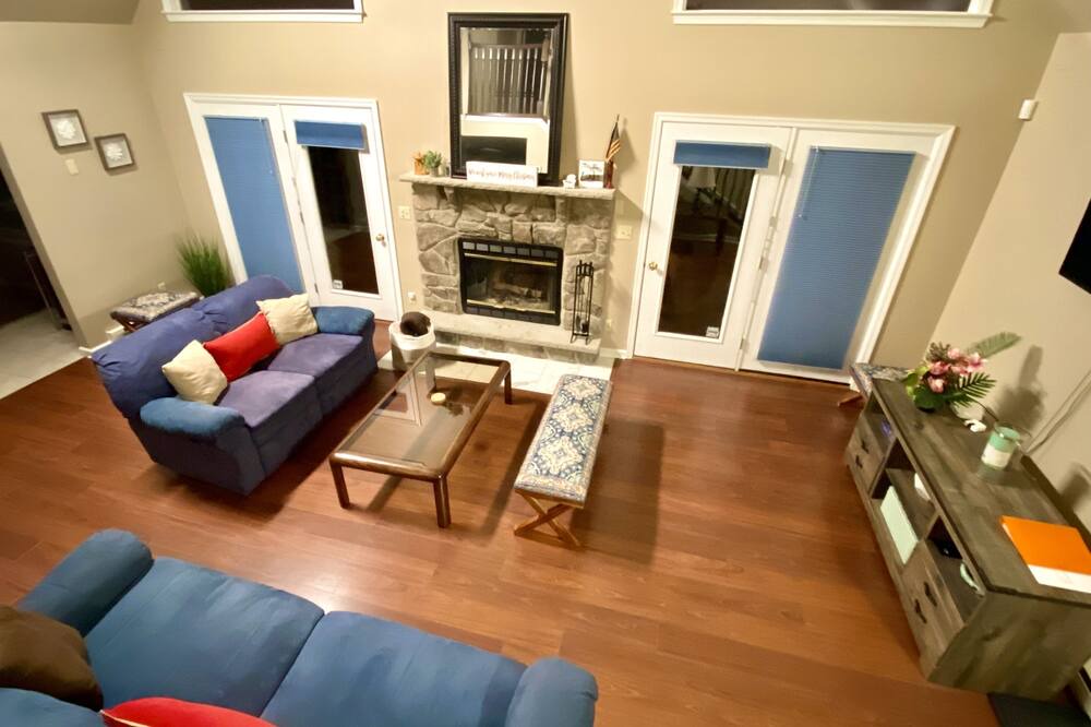 Photo of Livingroom in Rowland